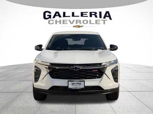 New 2026 Chevrolet Trax RS FWD image 3