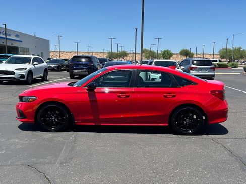 Used 2024 Honda Civic Sport image 4