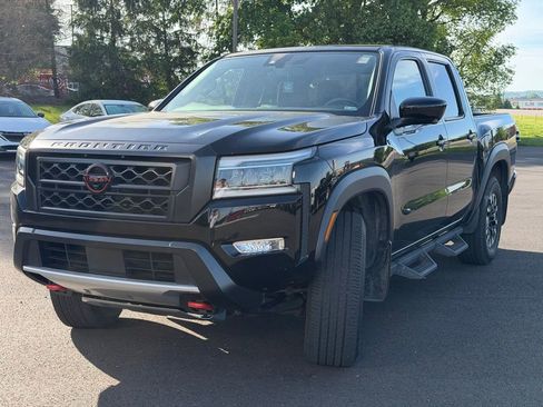 Used 2022 Nissan Frontier PRO-4X AWD/4WD image 2