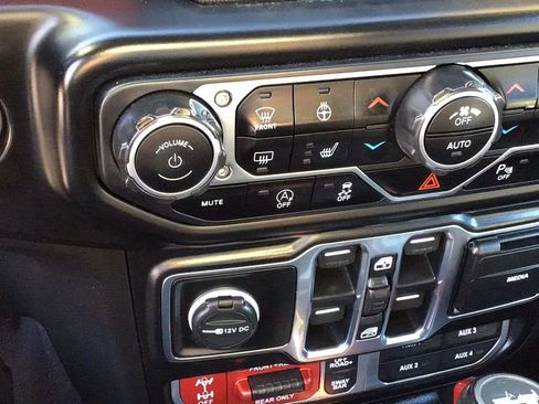 Used 2021 Jeep Wrangler Unlimited Rubicon image 14