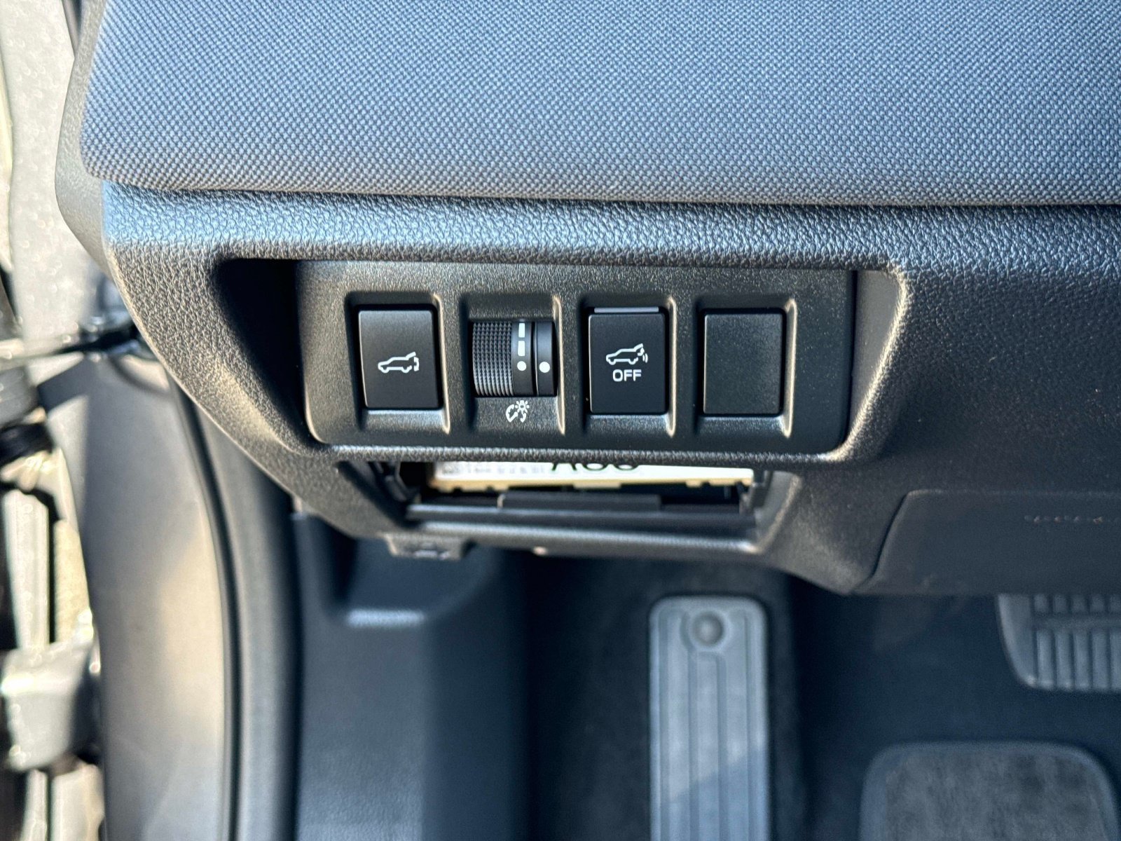 Used 2024 Subaru Outback Premium AWD/4WD image 33