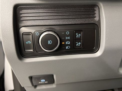 New 2026 Ford F250 XL w/ XL Chrome Package image 22