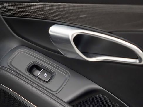 Certified 2018 Porsche 911 GT3 image 15