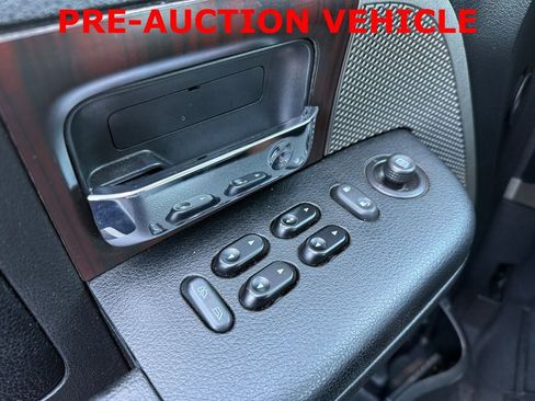 Used 2006 Lincoln Mark LT 4x4 image 27
