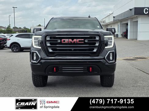 Used 2022 GMC Sierra 1500 AT4 w/ AT4 Premium Package AWD/4WD image 2