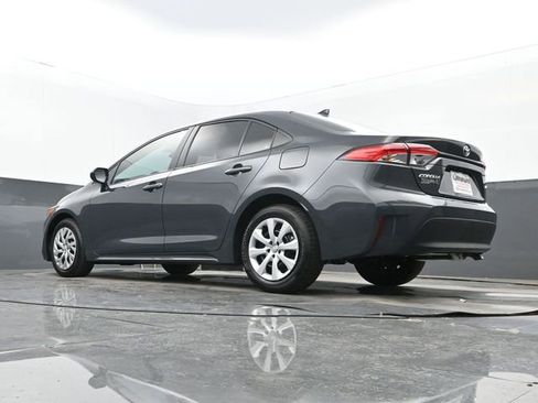 Used 2025 Toyota Corolla LE w/ Convenience Package image 23