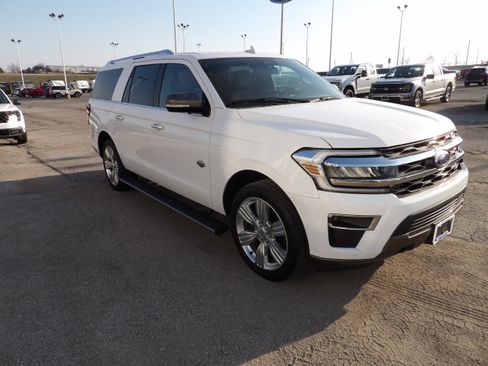 Used 2022 Ford Expedition Max King Ranch image 5