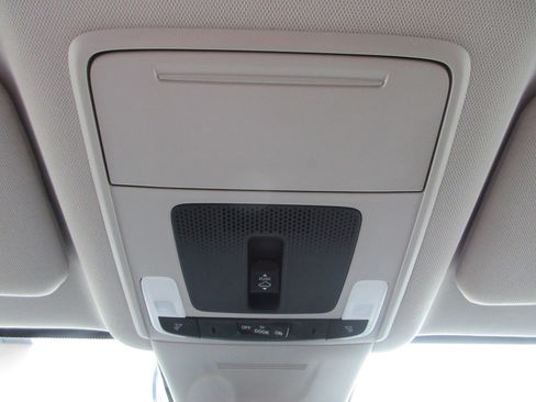 Used 2024 Honda CR-V EX-L image 18