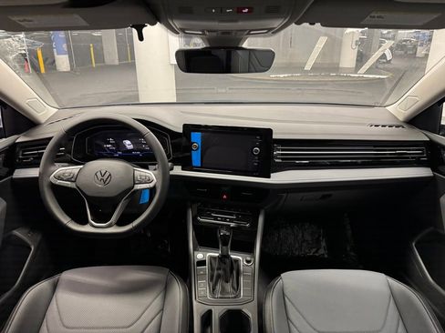 New 2025 Volkswagen Jetta SEL image 7