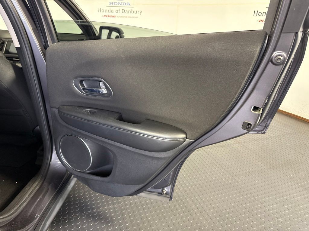 Used 2016 Honda HR-V EX image 7