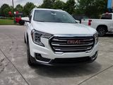 Used 2023 GMC Terrain SLT image 2