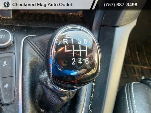 Used 2015 Ford Focus ST w/ Equipment Group 402A image 23