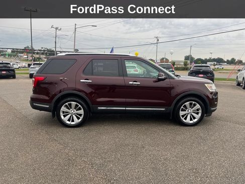 Used 2018 Ford Explorer Limited w/ Equipment Group 301A AWD/4WD image 8