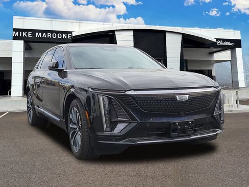 Certified 2024 Cadillac Lyriq Sport w/ LPO, Floor Liner Package AWD/4WD image 3