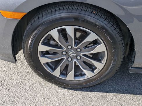 Used 2024 Honda Odyssey EX-L image 13