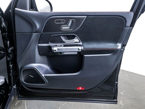 Certified 2024 Mercedes-Benz GLB 250 image 25