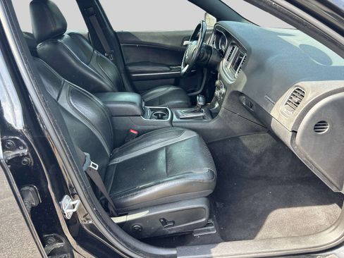 Used 2020 Dodge Charger SXT w/ Leather Interior Group RWD image 15