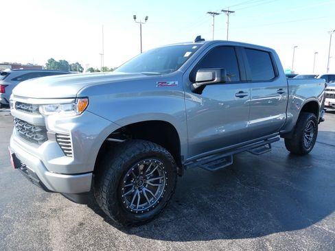 Used 2023 Chevrolet Silverado 1500 RST AWD/4WD image 8