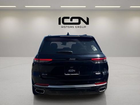 Used 2023 Jeep Grand Cherokee Summit AWD/4WD image 4