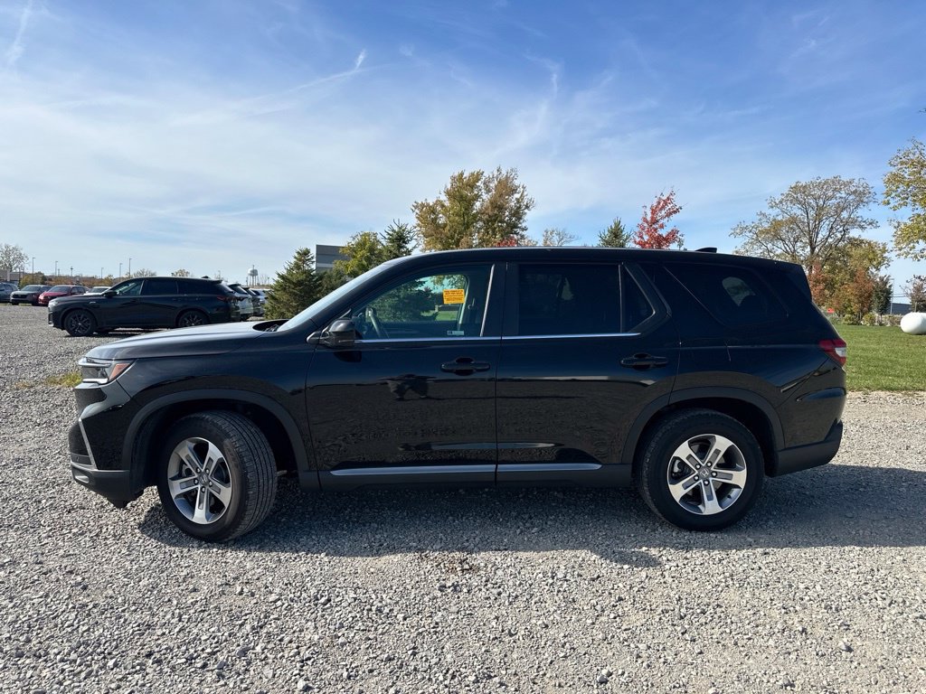 Used 2025 Honda Pilot EX-L image 8
