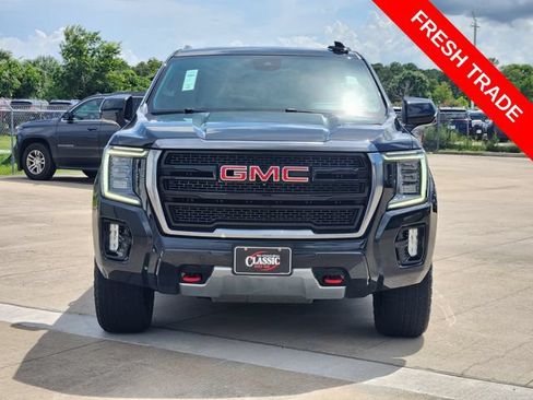 Used 2024 GMC Yukon AT4 w/ Technology Package AWD/4WD image 2