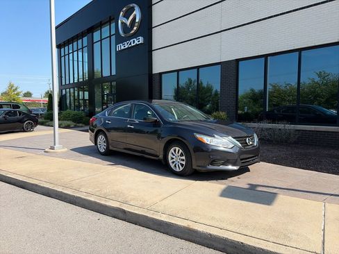 Used 2016 Nissan Altima 2.5 S w/ Power Driver Seat Package FWD image 1
