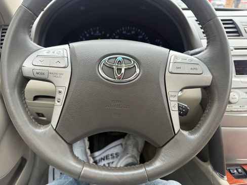 Used 2010 Toyota Camry image 20