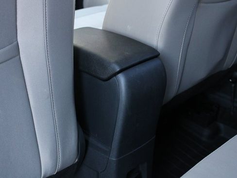 Used 2018 Ford EcoSport SE w/ SE Convenience Package image 24