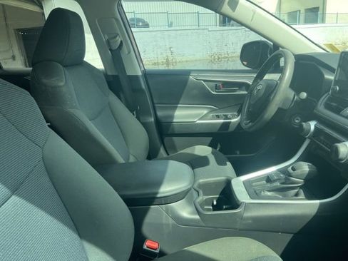 Used 2023 Toyota RAV4 LE FWD image 8