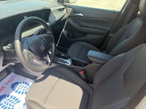 Used 2024 Buick Encore GX Preferred FWD image 16