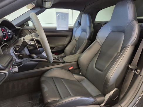Used 2024 Porsche 911 Targa 4 GTS image 5