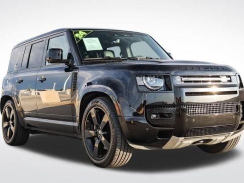 Certified 2024 Land Rover Defender 110 V8 image 3