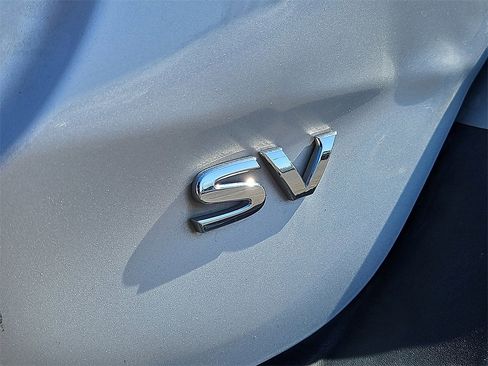 Used 2019 Nissan Kicks SV image 5