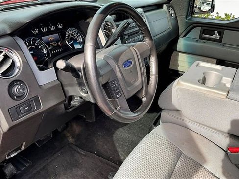 Used 2012 Ford F150 XLT w/ XLT Chrome Pkg image 11