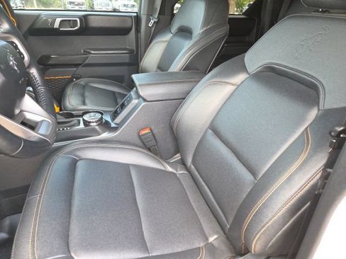 Used 2024 Ford Bronco Badlands AWD/4WD image 8
