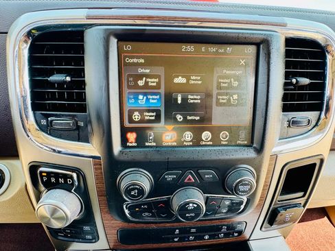 Used 2017 RAM 1500 Laramie w/ Convenience Group image 36