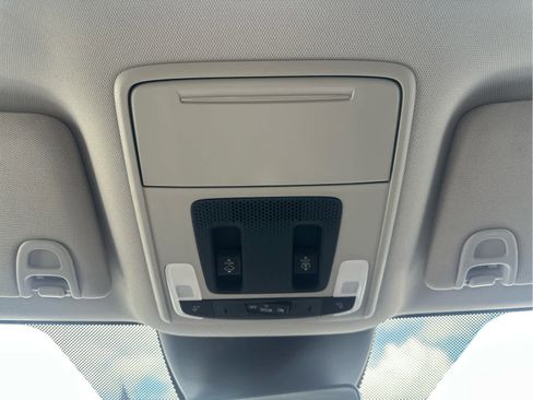 New 2025 Honda Pilot Touring image 41