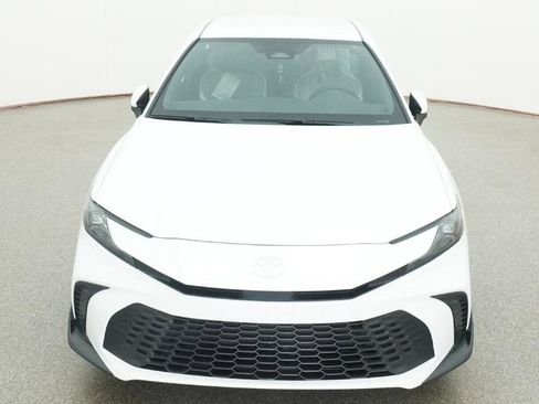 New 2026 Toyota Camry SE FWD image 2