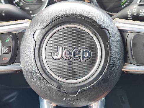 Used 2023 Jeep Wrangler Unlimited Sahara AWD/4WD image 37