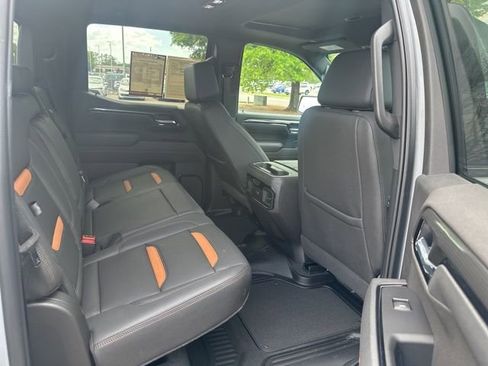 Used 2025 GMC Sierra 1500 AT4 w/ AT4 Premium Package image 14