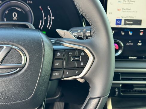 Used 2023 Lexus RX 350h w/ Accessory Package (Z1) image 22