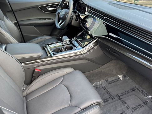 Certified 2025 Audi Q7 3.0T Prestige w/ Prestige Package image 17