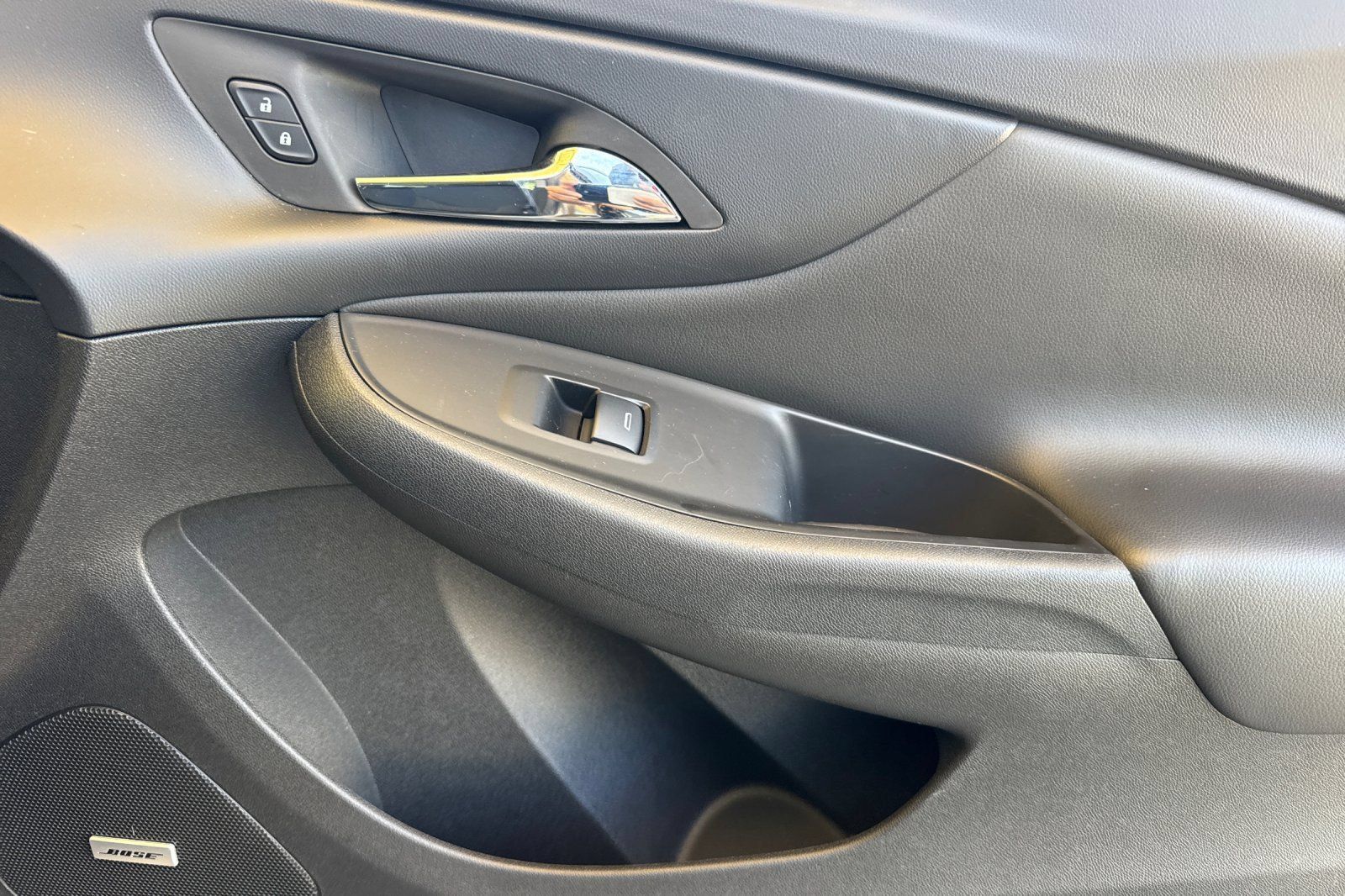 Used 2017 Chevrolet Volt LT w/ Comfort Package FWD image 20
