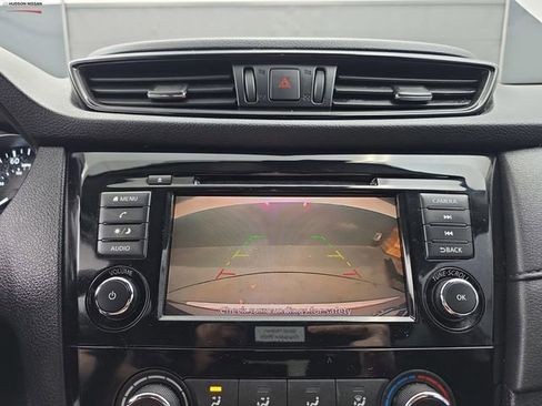 Used 2019 Nissan Rogue S w/ Special Edition Package image 27