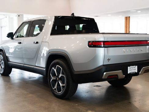 Used 2023 Rivian R1T Adventure AWD/4WD image 6