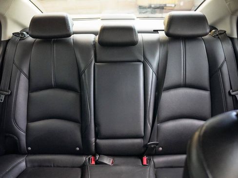 Used 2018 MAZDA MAZDA3 Touring FWD image 28