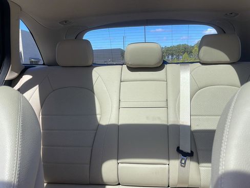 Used 2016 Mercedes-Benz GLC 300 image 25