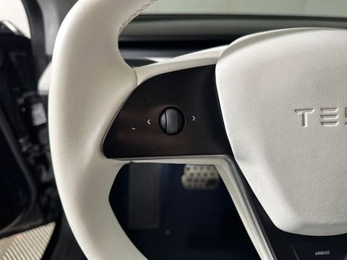 Used 2018 Tesla Model 3 Long Range image 15