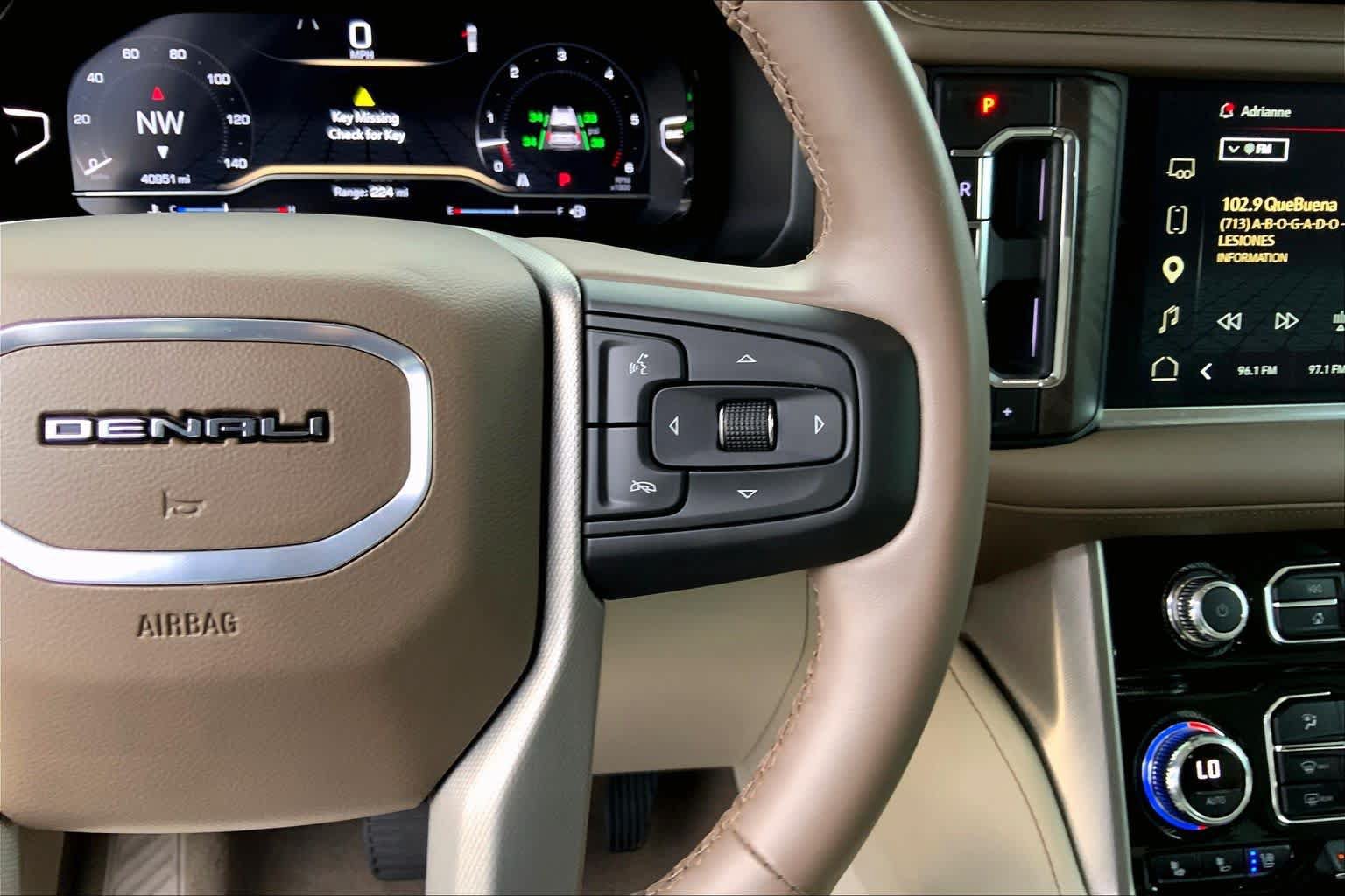 Used 2024 GMC Yukon Denali RWD image 25