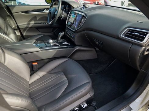 Used 2022 Maserati Ghibli Modena Q4 image 31